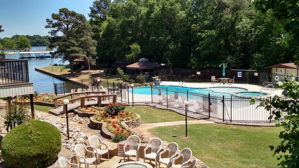 Emerald Isle Hot Springs