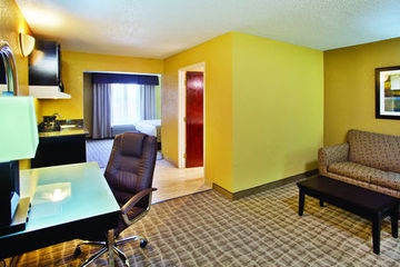 Express & By Ihg 3* Hot Springs