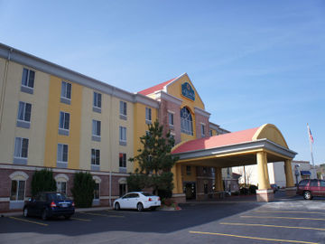 Express & By Ihg Hot Springs