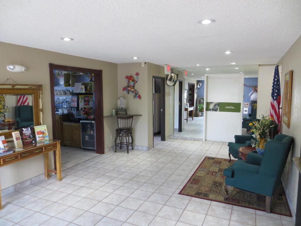 Hotel Super 8 By Wyndham Hot Springs