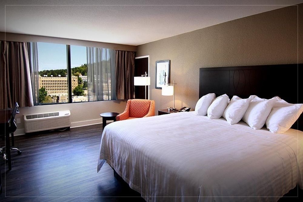 The Hotel 3*