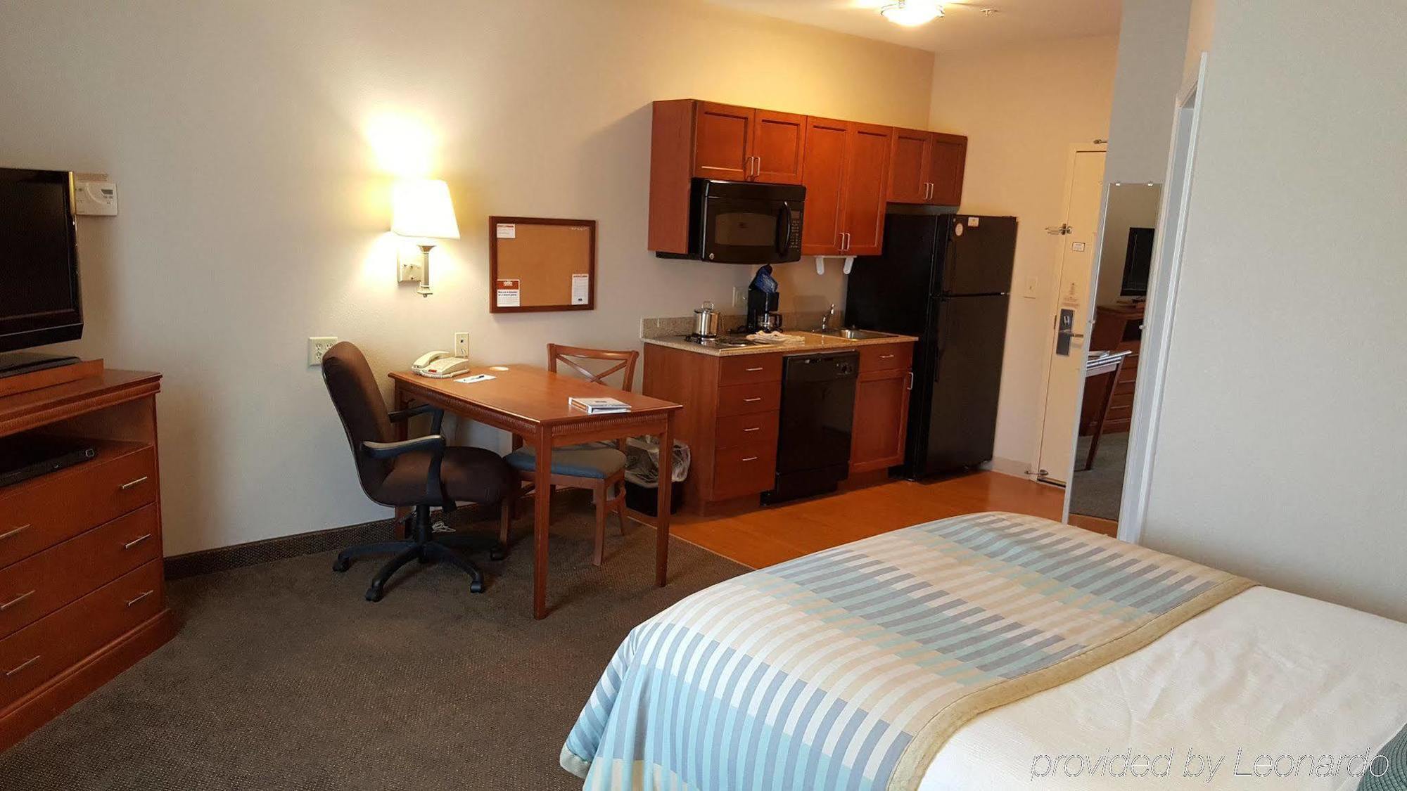 Candlewood By Ihg Resort