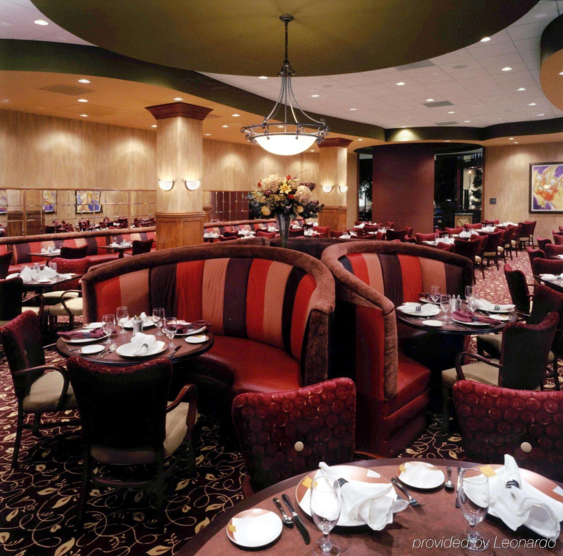 Hotel Embassy By Hilton At Convention Center 4*
