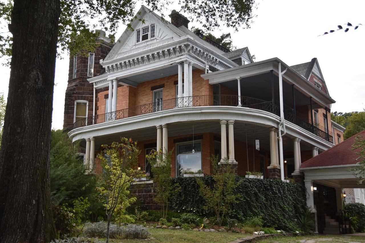 Bed & Breakfast 1890 Williams House