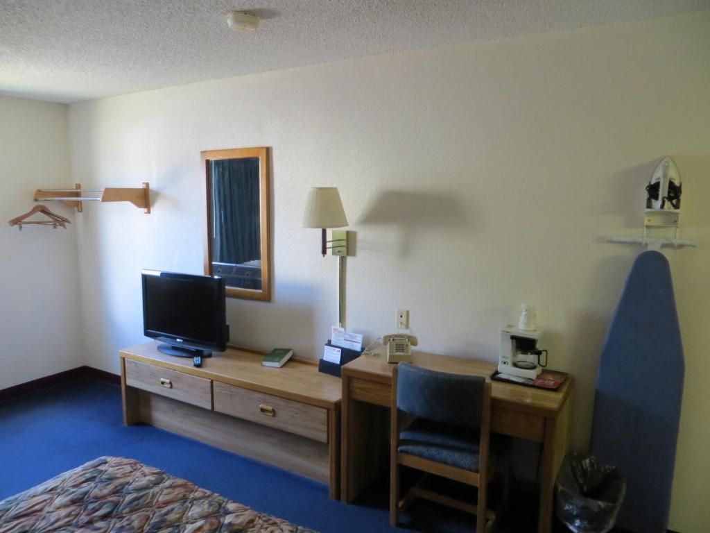 Hotel Super 8 By Wyndham Hot Springs