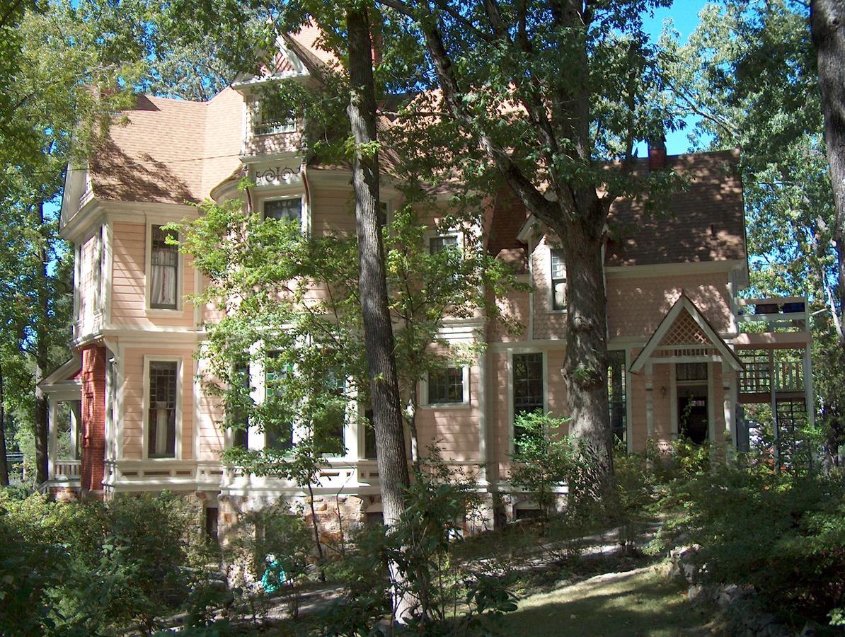 1884 Wildwood Bed & Breakfast 5*