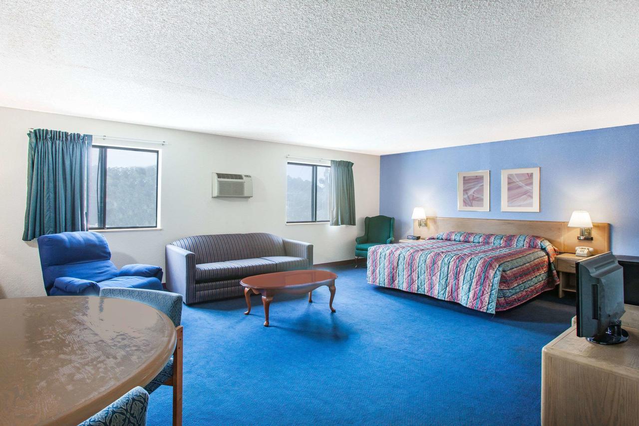 Super 8 By Wyndham 2* Hot Springs