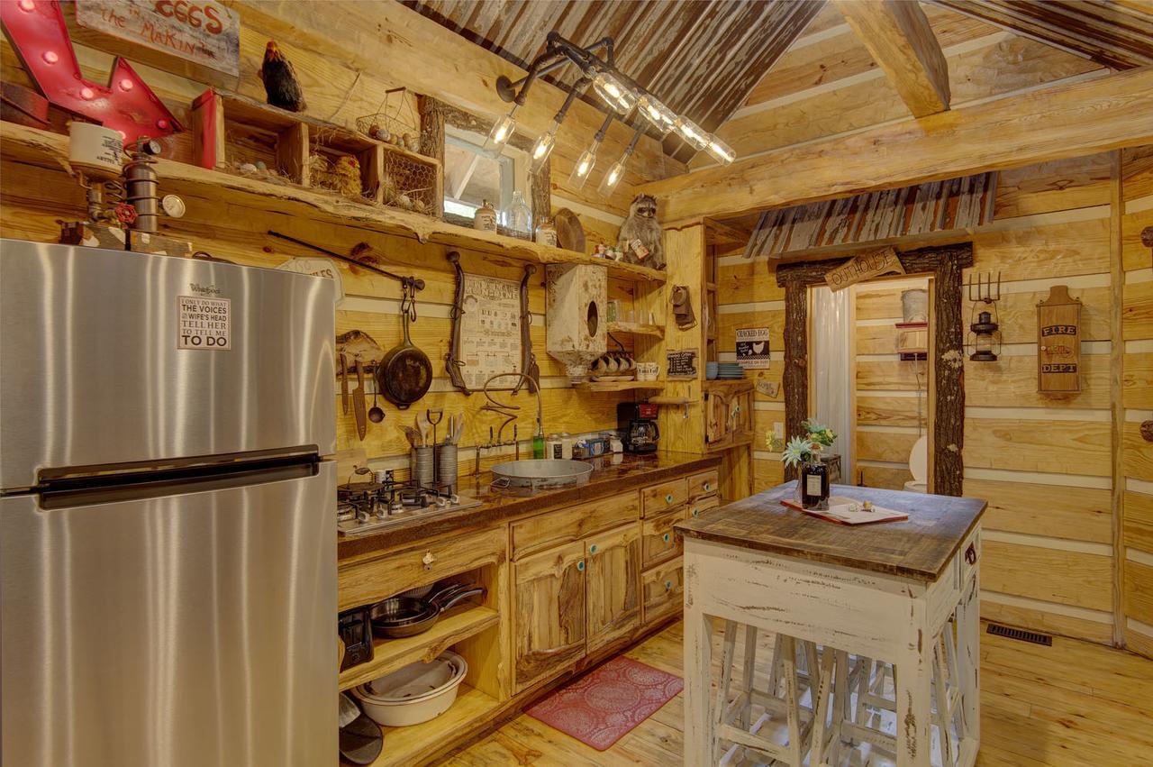 Fox Pass Cabins 3*