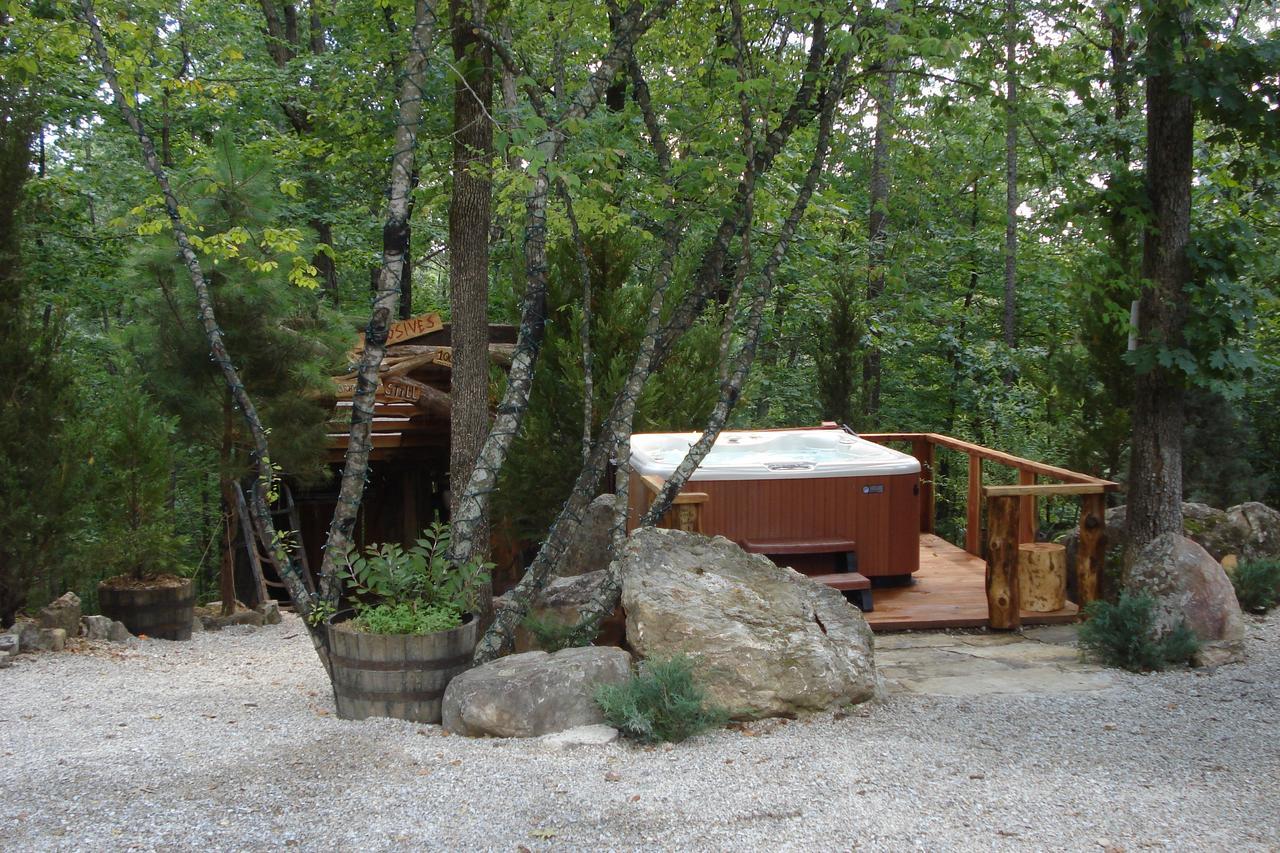 Fox Pass Cabins Bed & Breakfast 3*