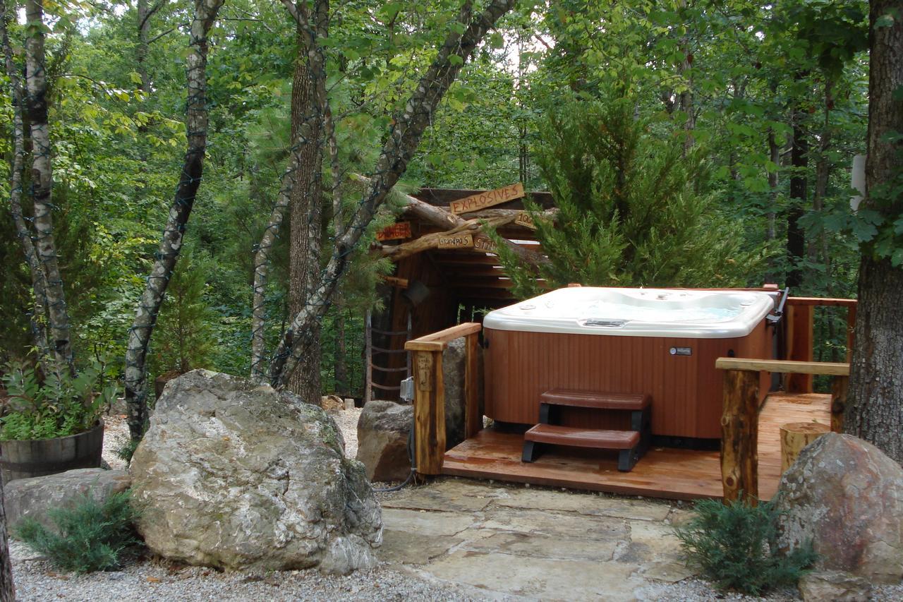 Fox Pass Cabins 3* Hot Springs