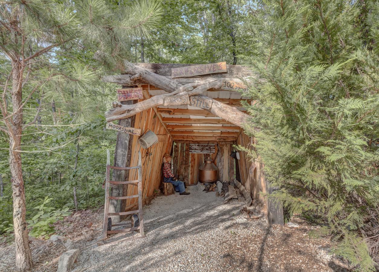 Fox Pass Cabins 3*