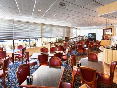 Western Winners Circle Hotel 3*