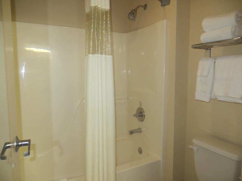 Baymont On The By Wyndham 4*