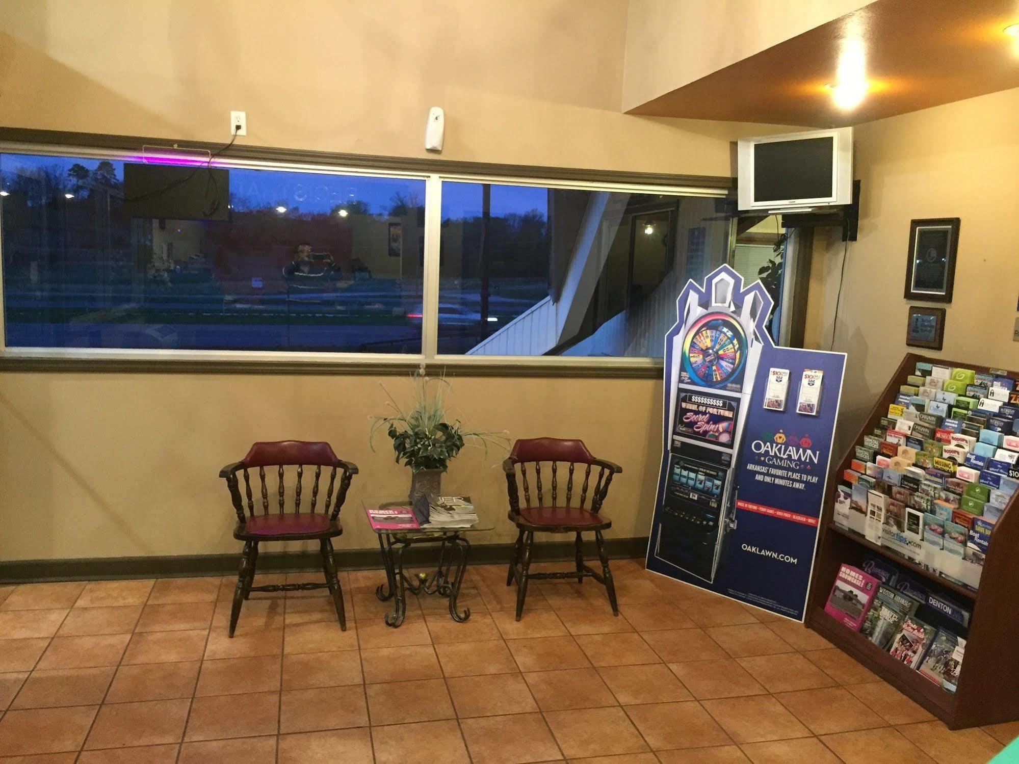 Motel Red Carpet
