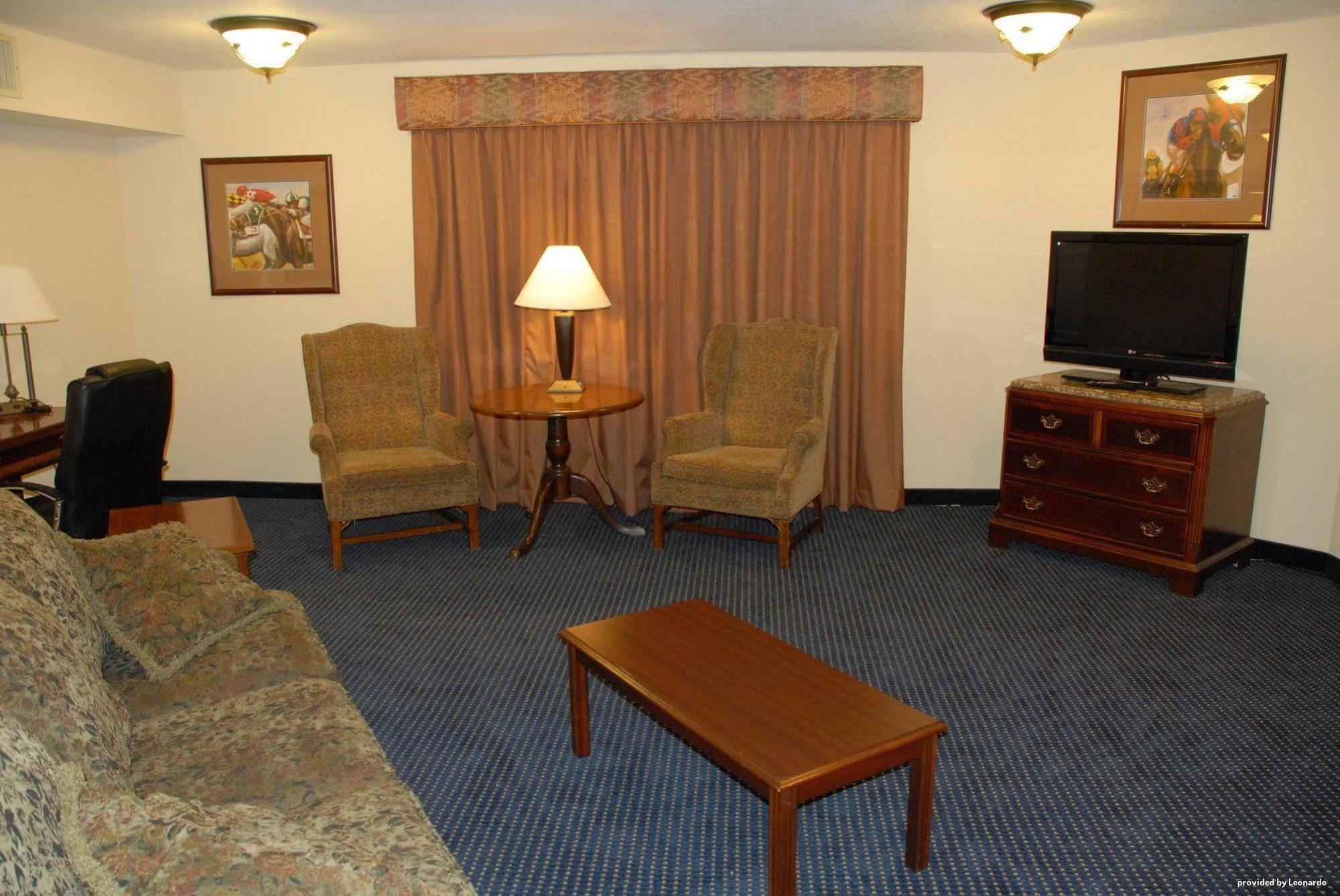 Hotel Western Winners Circle Hot Springs