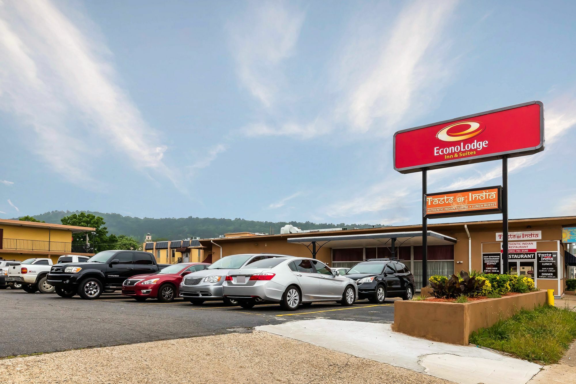 Motel Lotus By - *