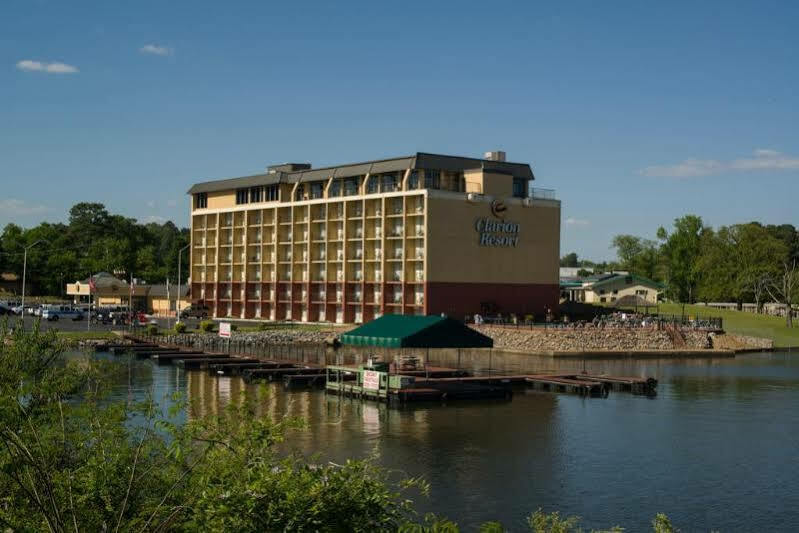 Doubletree By Hilton Hot Springs