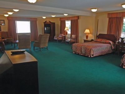 Western Winners Circle Hotel Hot Springs