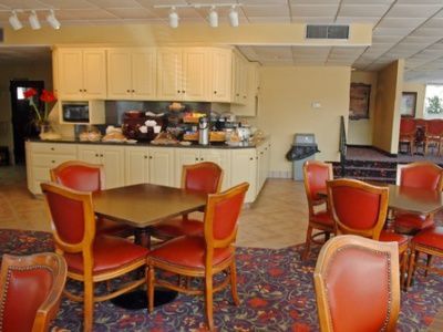 Western Winners Circle Hotel 3*