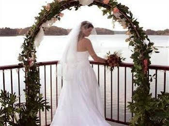Butler Manor Hotel 3*