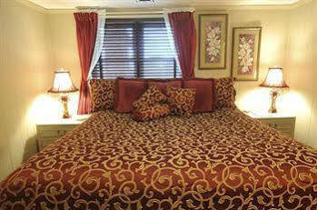 Butler Manor Hotel