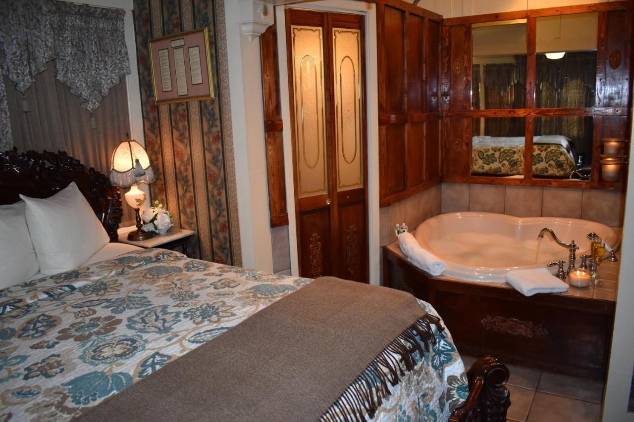 The Gables Bed & Breakfast Hot Springs