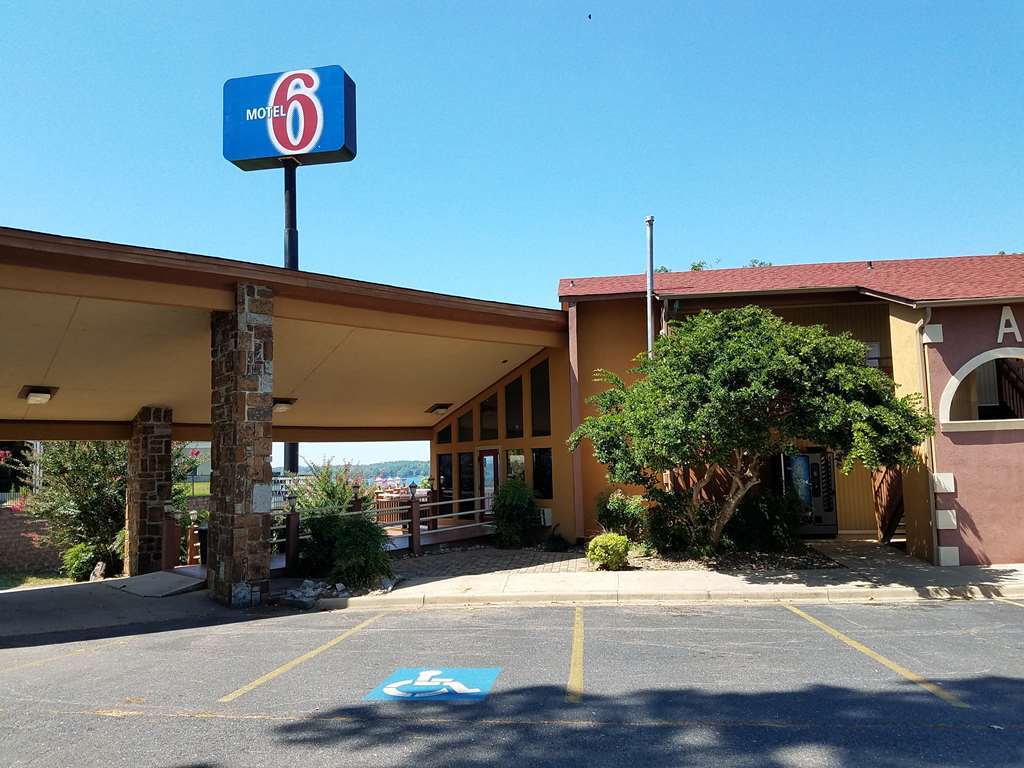 Hotel 6-hot Springs, Ar 2*