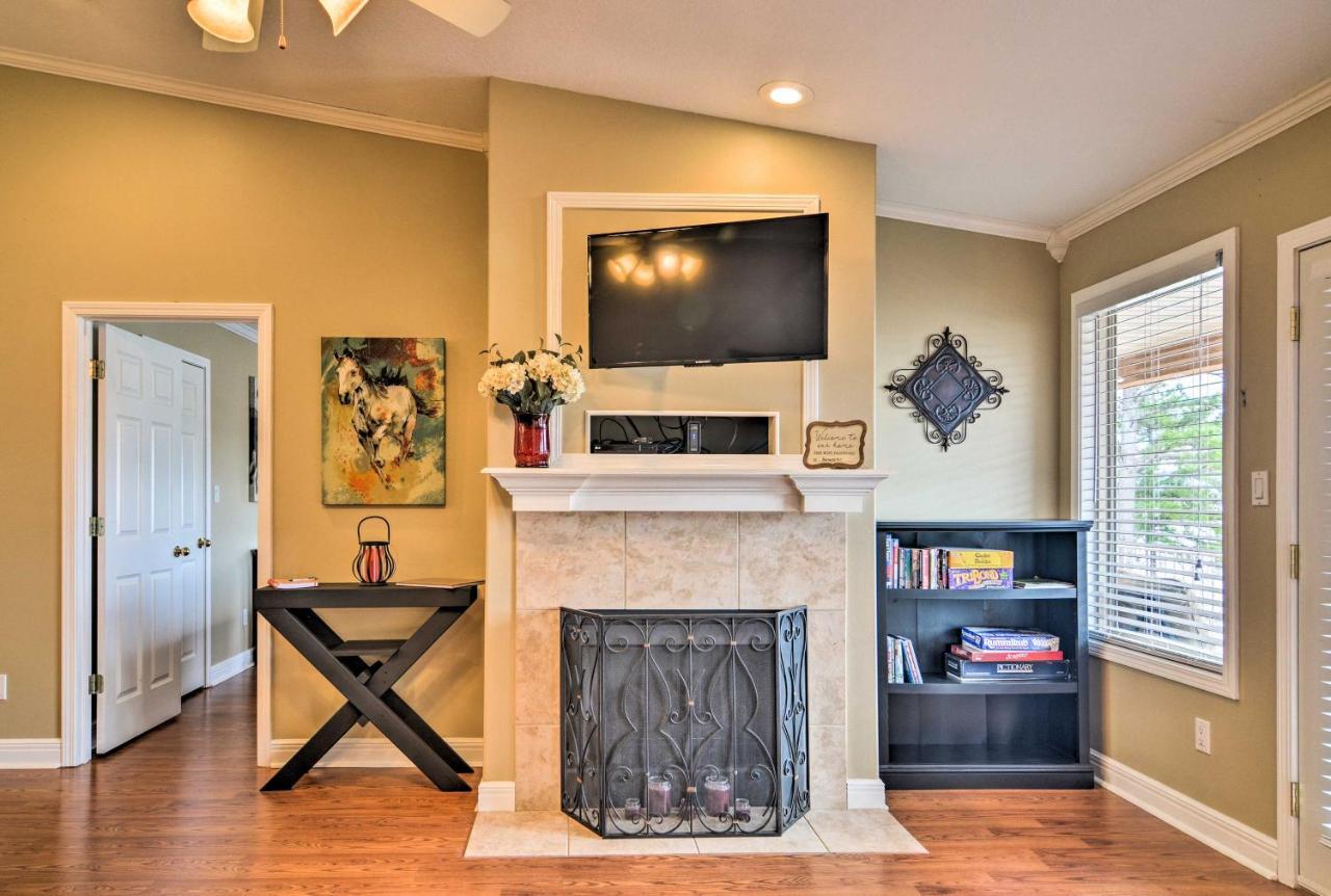 Apartment On Lake Hamilton With Balcony And Views *