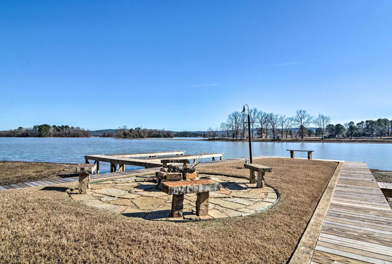 On Lake Hamilton With Balcony And Views Apartment Hot Springs