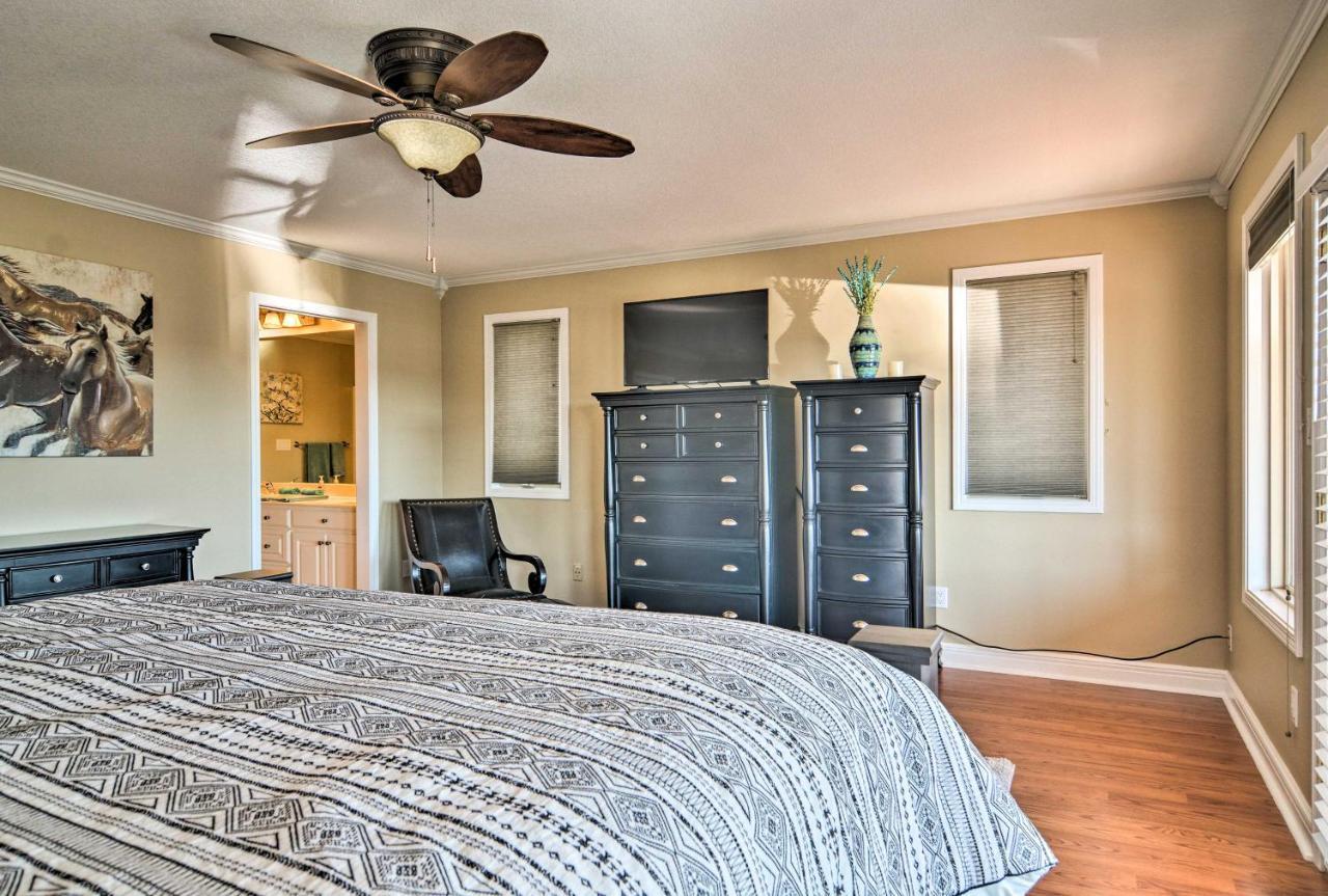 On Lake Hamilton With Balcony And Views Apartment Hot Springs