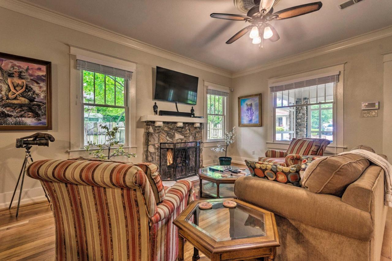 Spacious And Updated 1920s Hsnp Craftsmen Hot Springs
