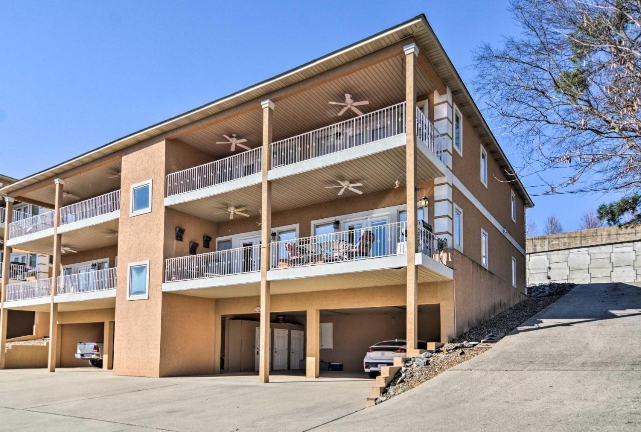 Apartment On Lake Hamilton With Balcony And Views