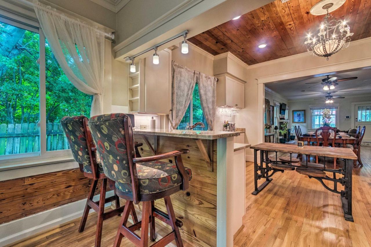 Spacious And Updated 1920s Hsnp Craftsmen Holiday home Hot Springs