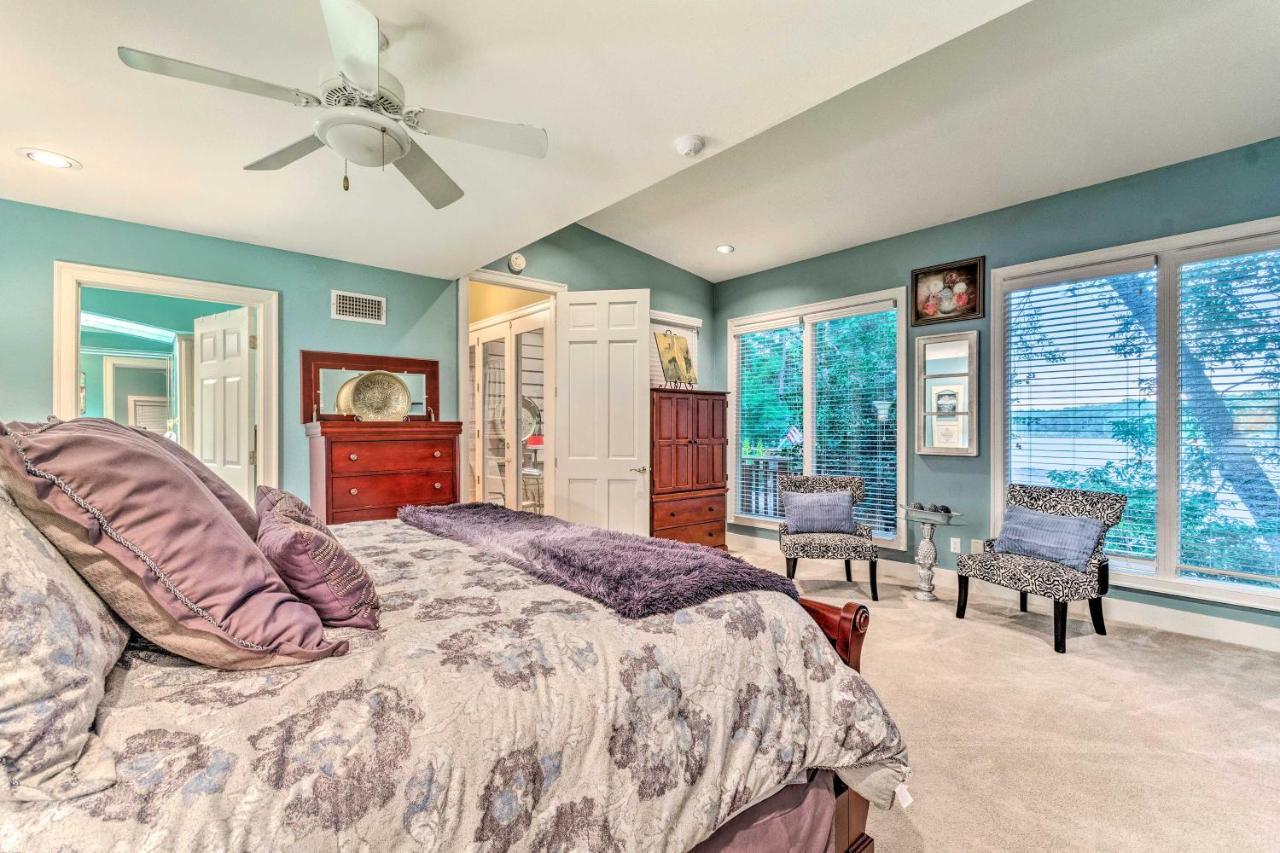 Holiday home Hamilton Home, 5 Min To Oaklawn Race Track! *