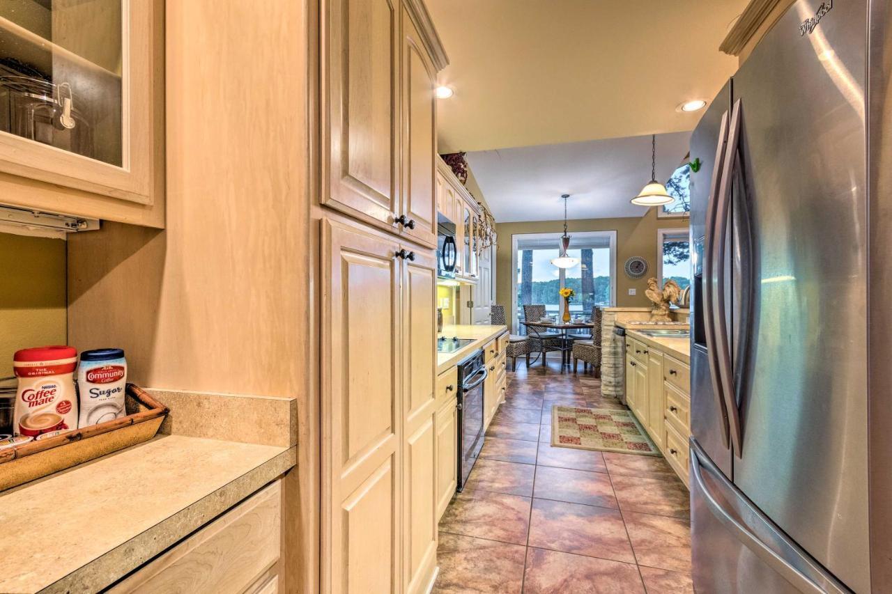 Holiday home Hamilton Home, 5 Min To Oaklawn Race Track!