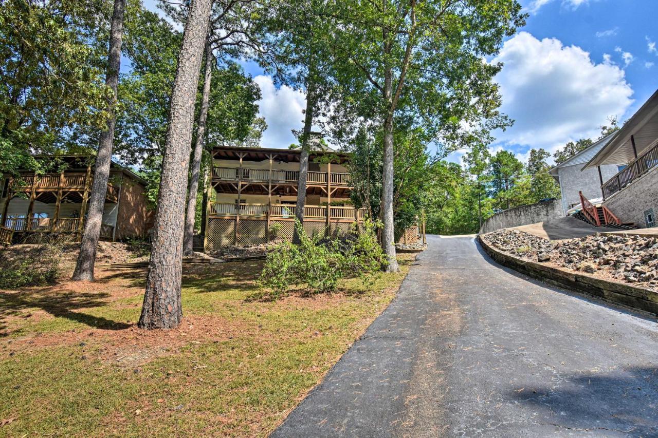 Holiday home On With Private Boat Dock!