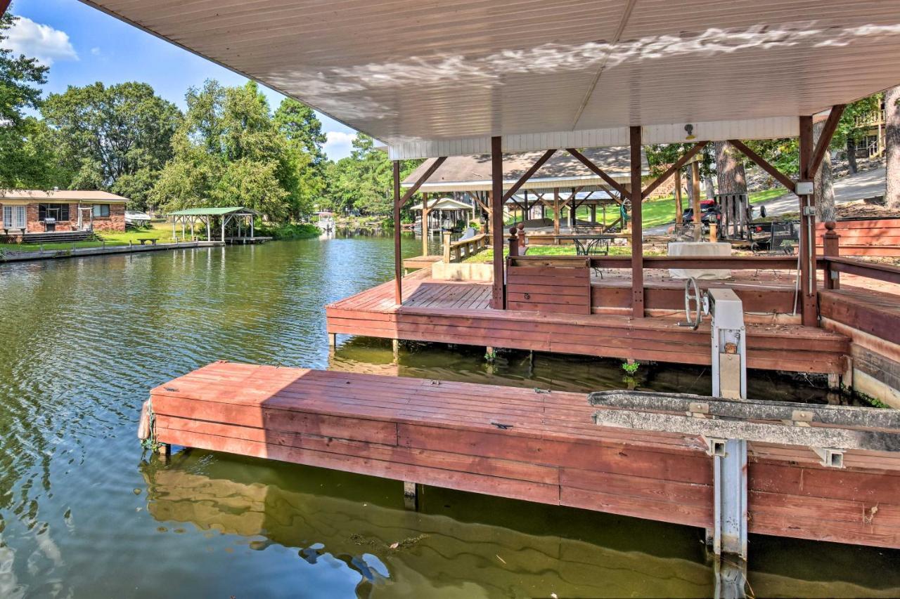 On With Private Boat Dock! Holiday home Hot Springs