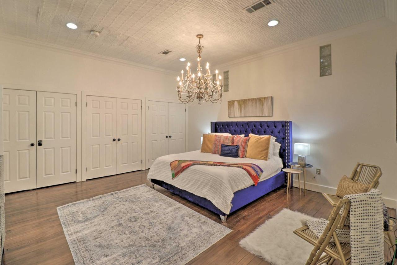 Spacious Downtown - 1 Block To Bathhouse Row *