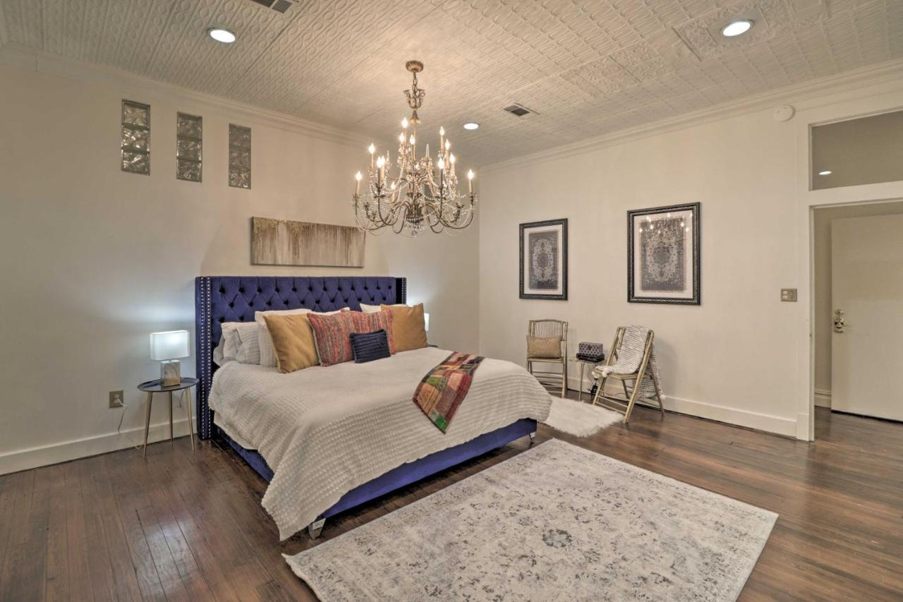 Spacious Downtown - 1 Block To Bathhouse Row *