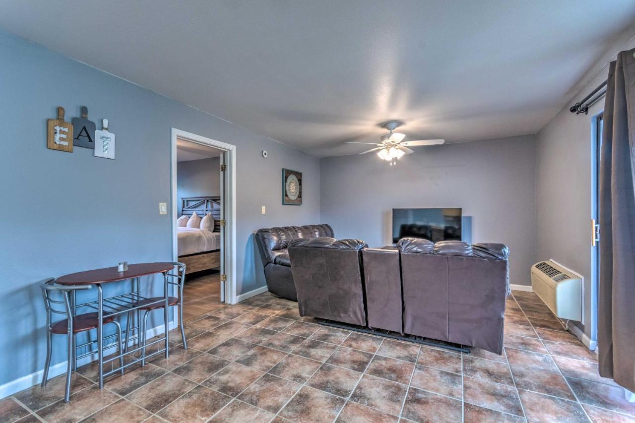 Modern With Dock On Lake Hamilton! Apartment