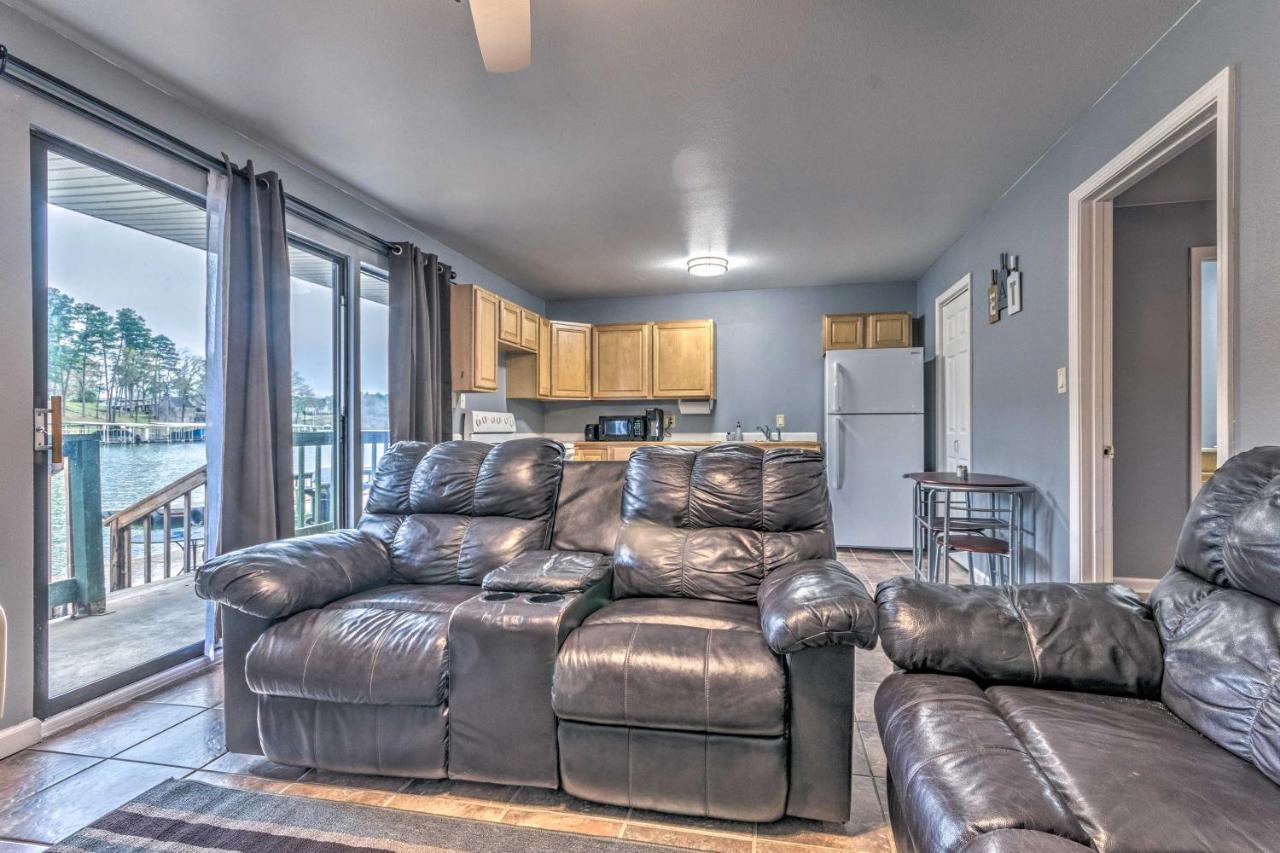 Apartment Modern With Dock On Lake Hamilton! *