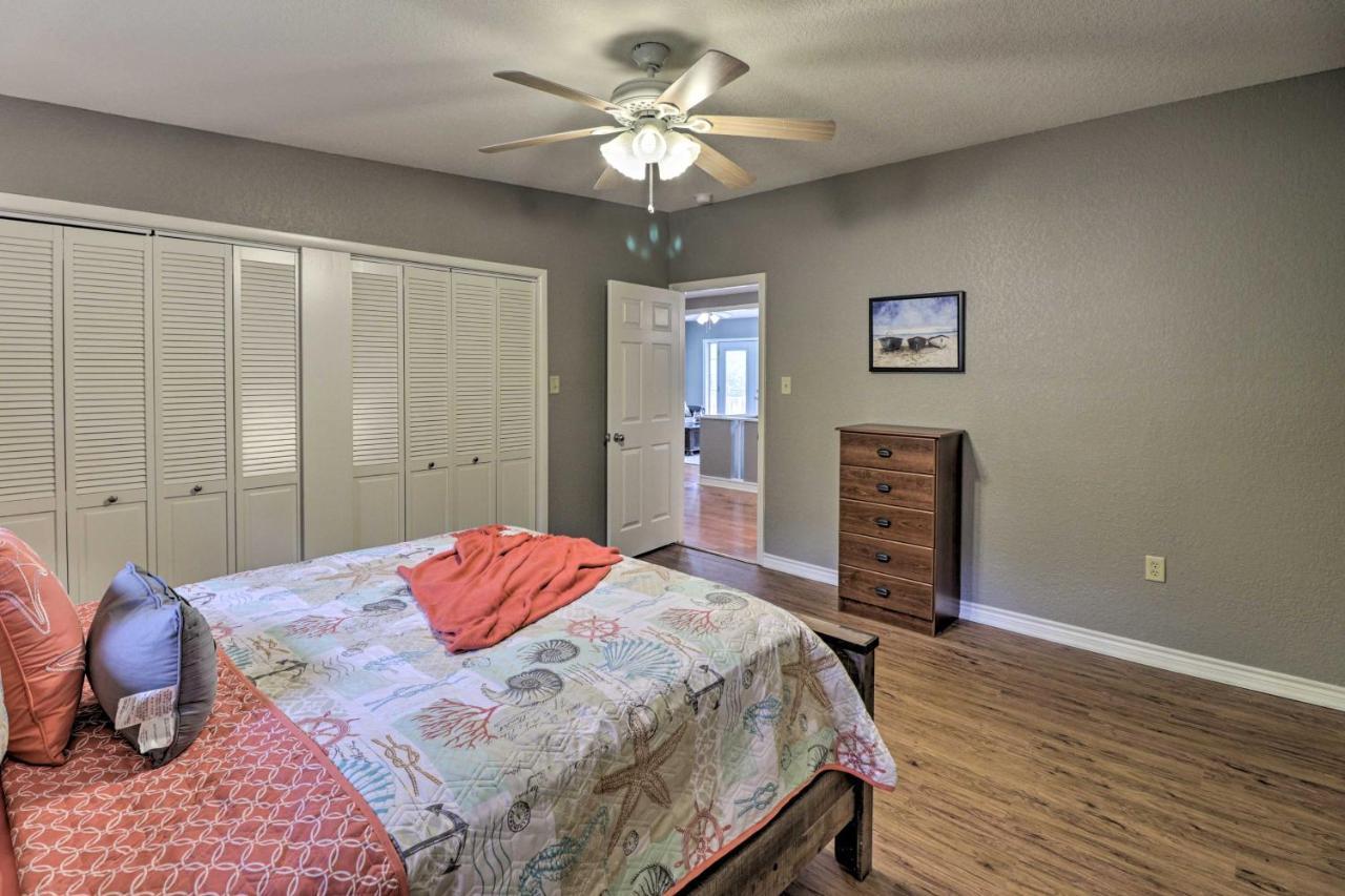 Holiday home Escape With Dock, 7 Mi To National Park! Hot Springs