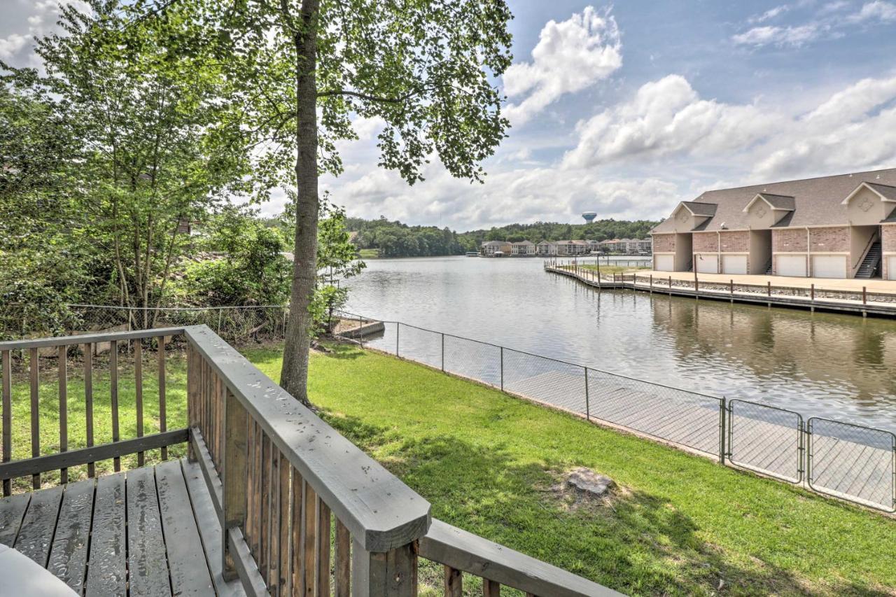 Casa de férias Ivy Cove Waterfront With Dock!