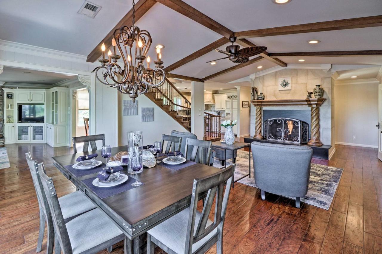 Luxury Oasis On With Private Dock! * Hot Springs