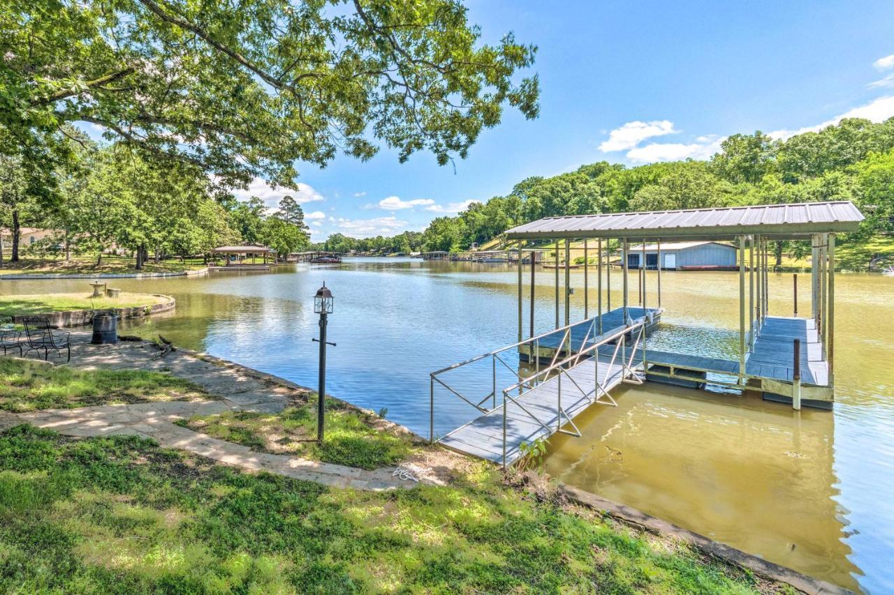 Holiday home Lakefront With Updated Deck And Dock! Hot Springs